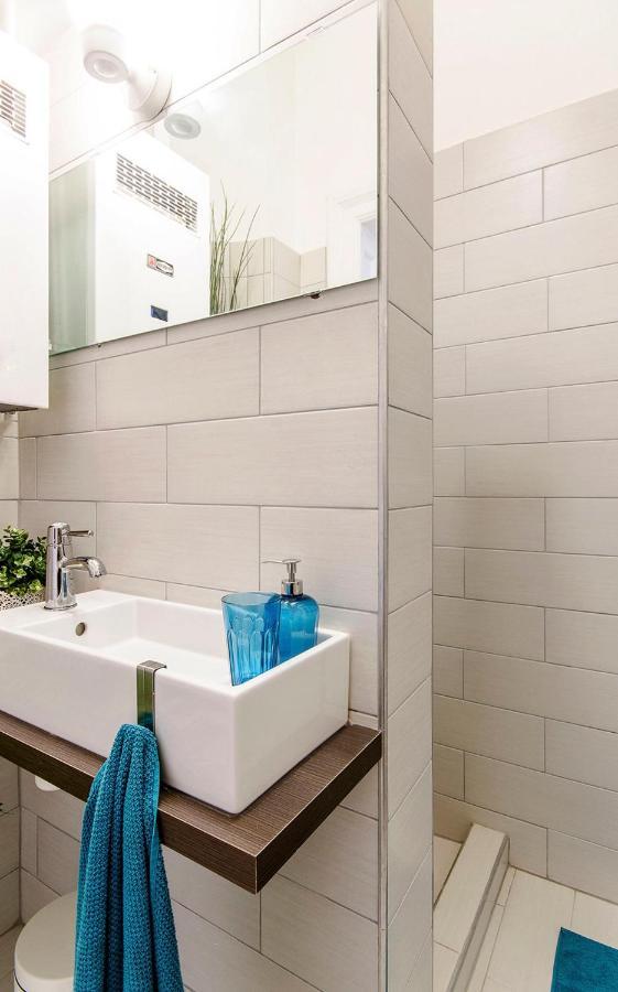 Cozy 2 Bedroom Apartment In Terez Boulevard. Budapest Eksteriør billede